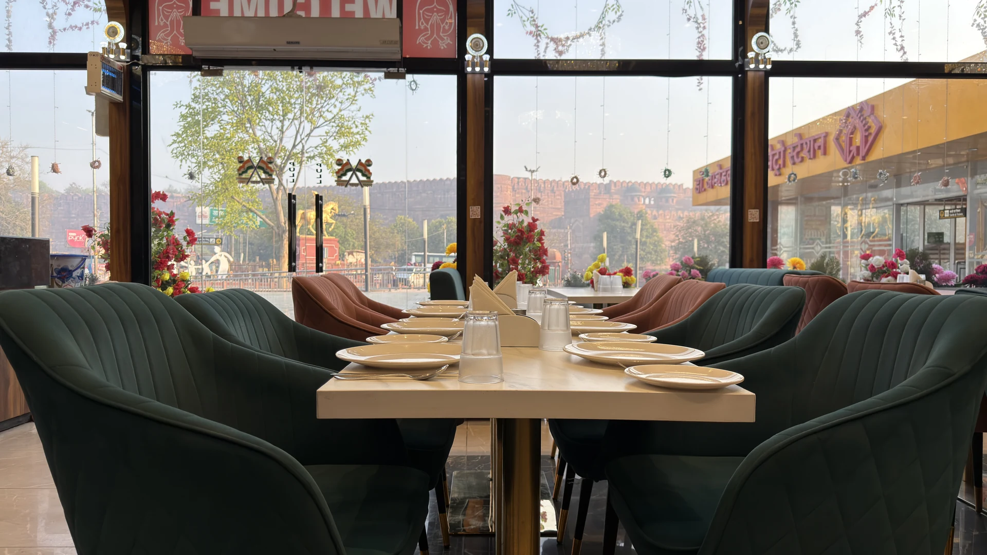 Shripati Dwarkadhish Restaurant Ambience and Dining Area